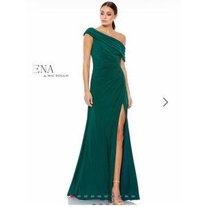 NWT MAC DUGGAL One shoulder Cap
Sleeve Ruched Thigh High Slit Faux Wrap
Gown
